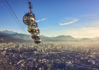 Vue sur Grenoble depuis le téléphérique de la Bastille